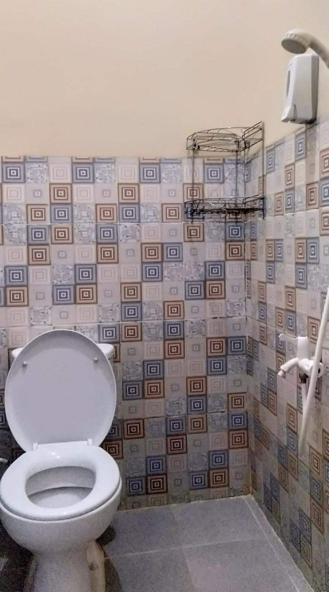 Grand Khalifah Guesthouse Sumbawa المظهر الخارجي الصورة