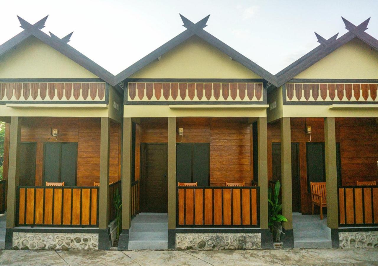 Grand Khalifah Guesthouse Sumbawa المظهر الخارجي الصورة