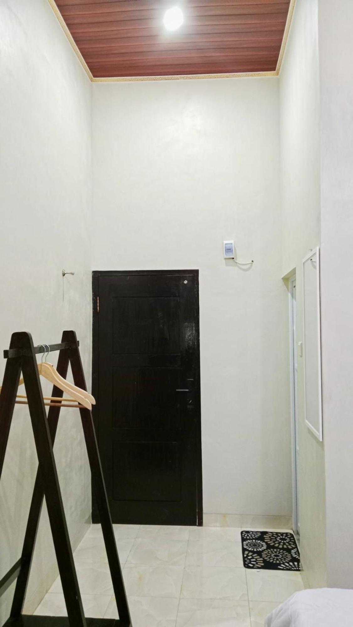 Grand Khalifah Guesthouse Sumbawa المظهر الخارجي الصورة