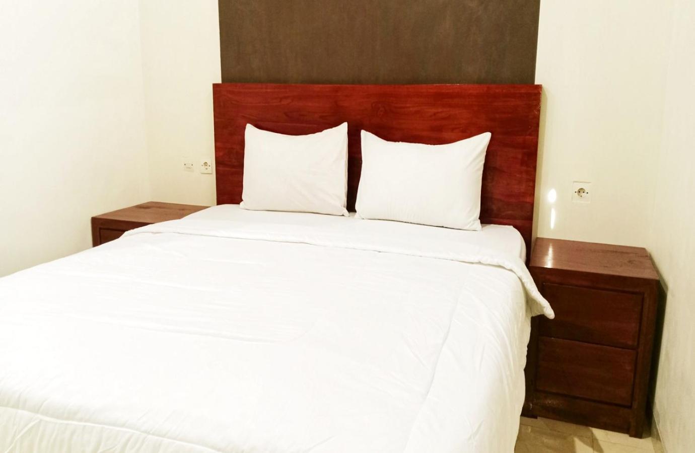 Grand Khalifah Guesthouse Sumbawa المظهر الخارجي الصورة